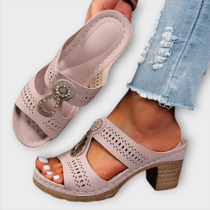 Maria – Stylish and Comfortable Orthopaedic Sandals